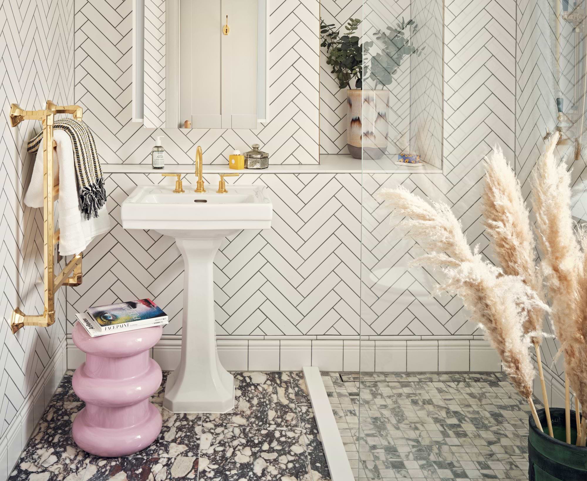 What Is A Pedestal Or Syphon Cover?