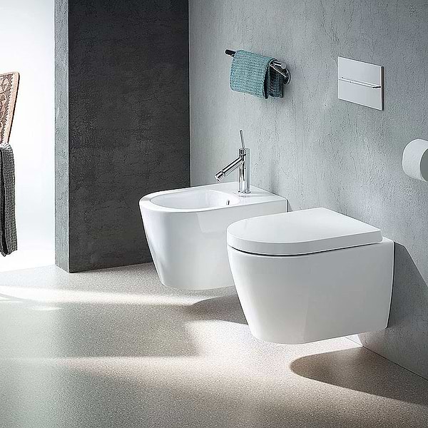 Duravit ME by Starck Wall-Mounted Bidet 370x570mm